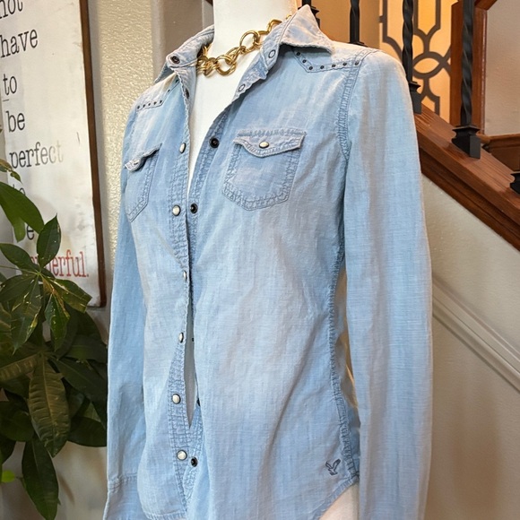 Light Blue Western / equestrian Denim embellished Button-Up Shirt 🤩 - Picture 5 of 10